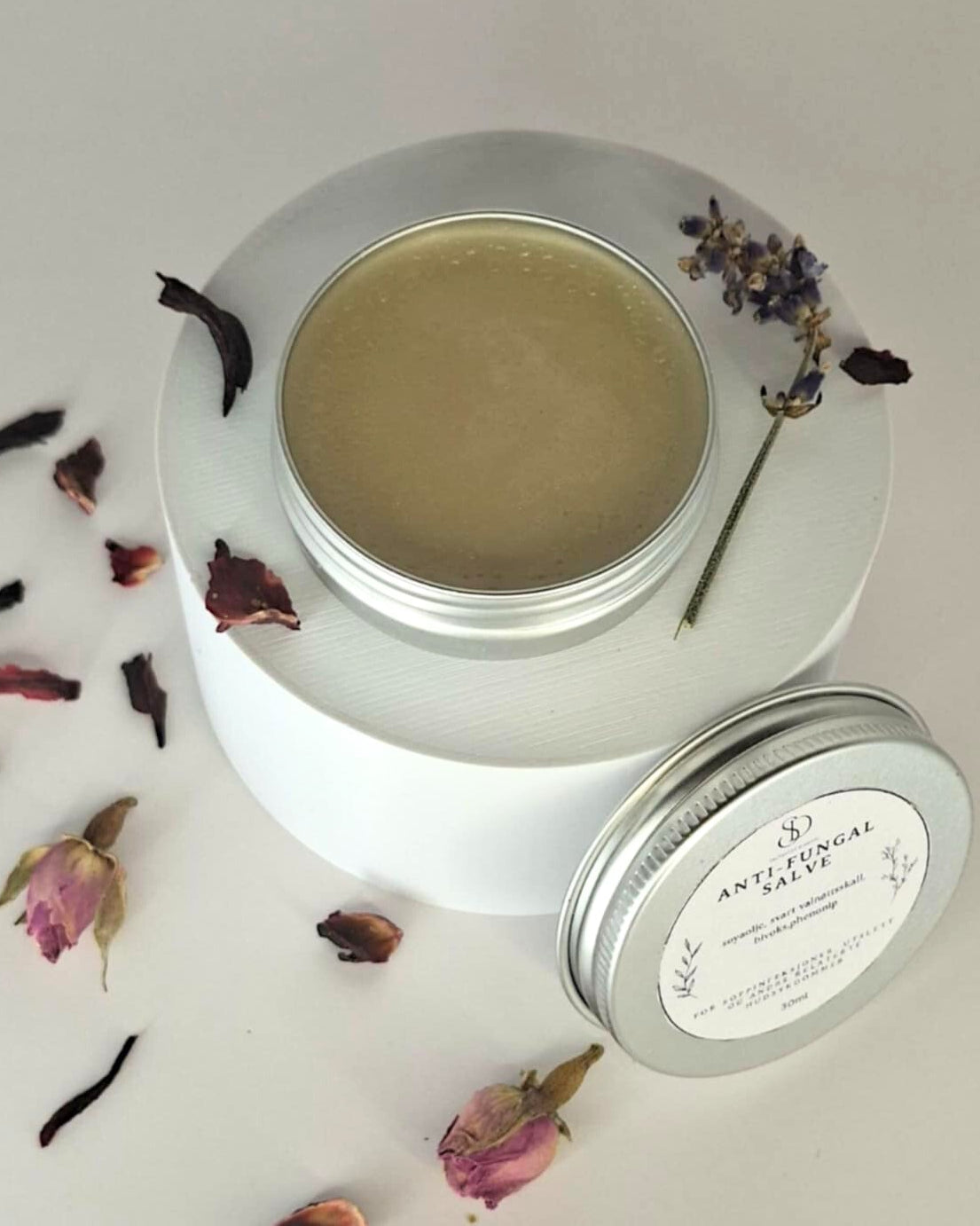 Anti-fungal salve