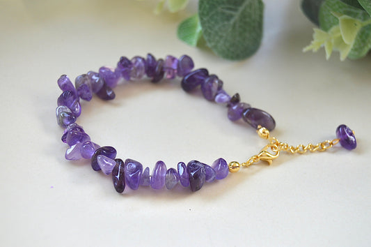 Ametyst chips armbånd – ro, balanse og spirituell klarhet