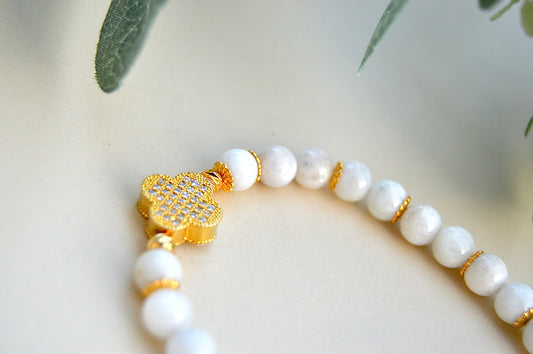 Månestein armbånd – nye begynnelser, intuisjon og indre ro