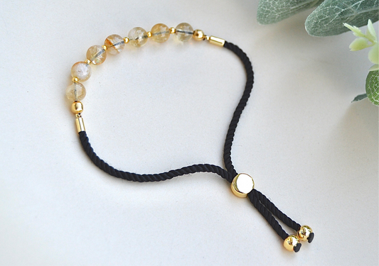 Sitrin armbånd med gullbelagte detaljer – glede, selvtillit og velstand