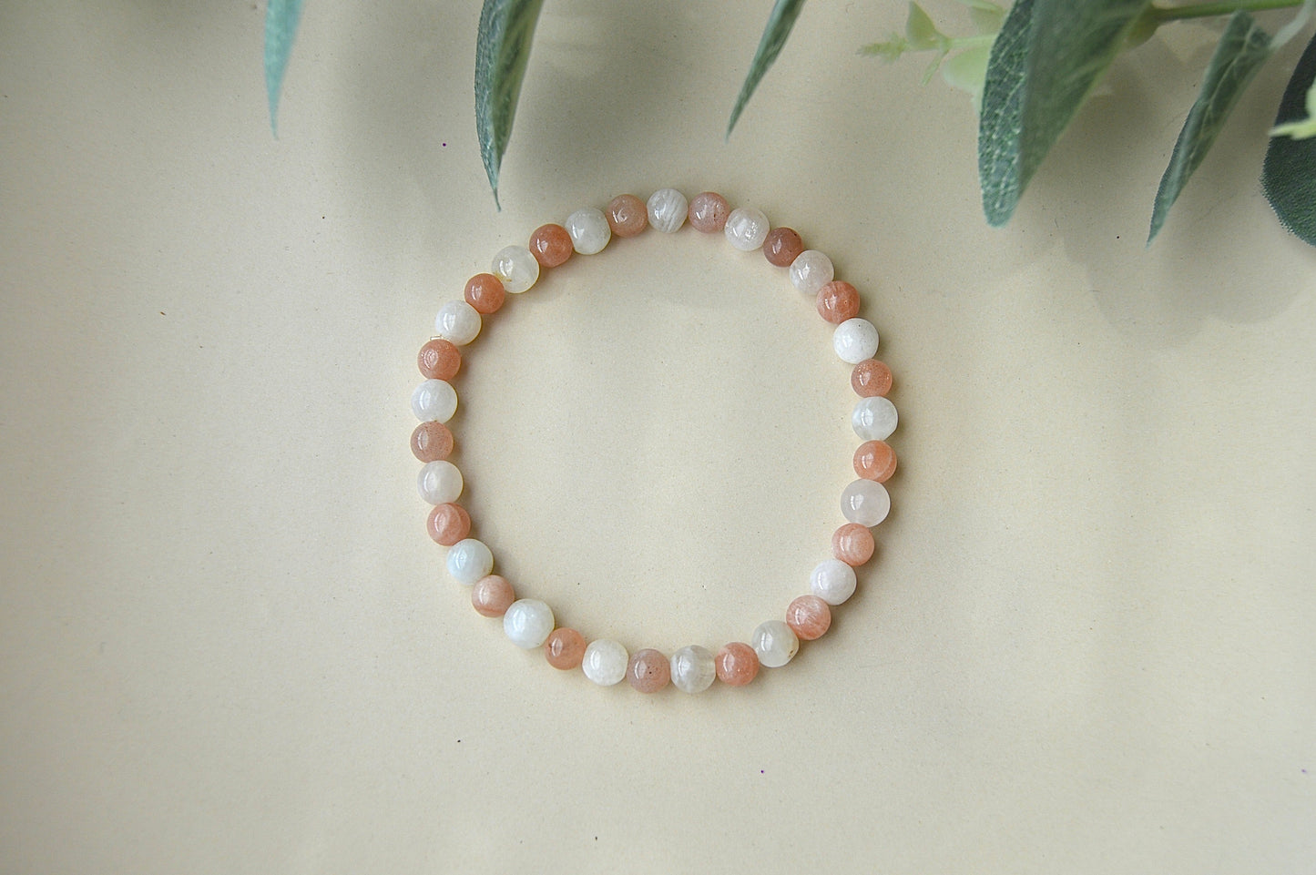 Månestein og solstein armbånd – balanse, inspirasjon og indre styrke