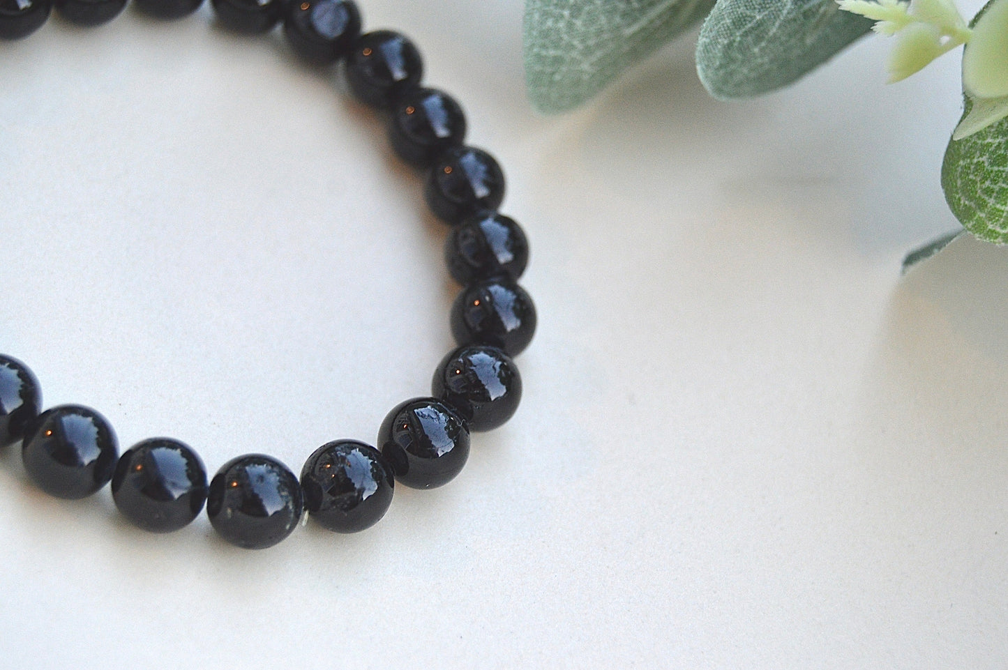 Turmalin Armbånd – Beskyttelse, Stabilitet Og Indre Styrke